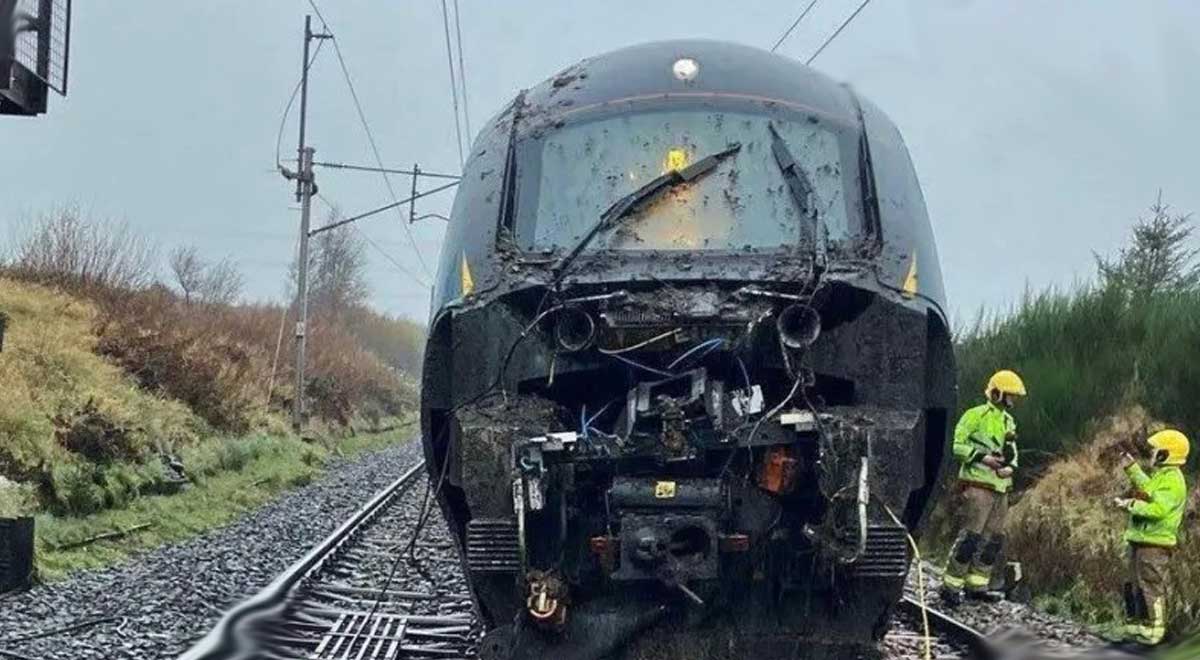 Huge disruption as 'landslip crash' train derails